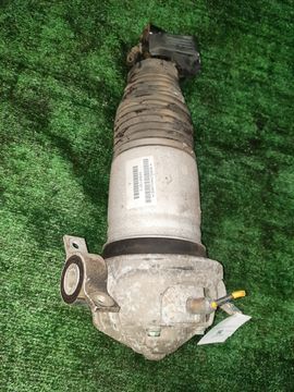 СТОЙКА НА PORSCHE CAYENNE 955