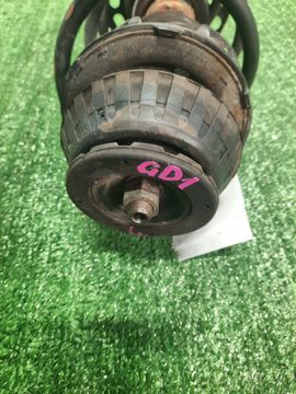 СТОЙКА НА HONDA FIT GD1 L13A
