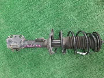 СТОЙКА НА TOYOTA COROLLA  AXIO NZE161 1NZ-FE