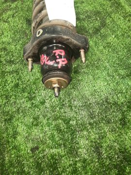 СТОЙКА НА MITSUBISHI DION CR9W 4G63