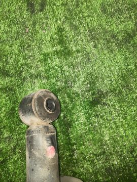 СТОЙКА НА MITSUBISHI DION CR9W 4G63