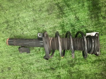 СТОЙКА НА MAZDA AXELA BK5P ZY-VE