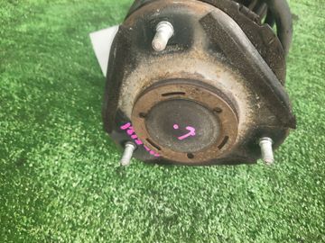 СТОЙКА НА TOYOTA COROLLA NZE121 1NZ-FE