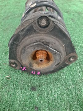 СТОЙКА НА NISSAN NOTE E11 HR15DE