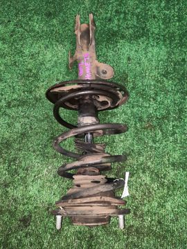 СТОЙКА НА TOYOTA PRIUS ALPHA ZVW41W 2ZR-FXE