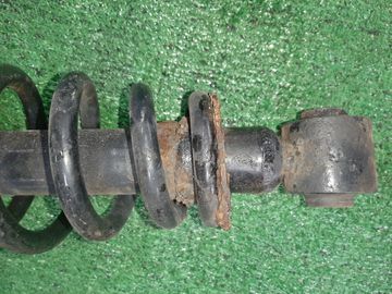 СТОЙКА НА TOYOTA COROLLA NZE124 1NZ-FE