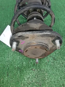 СТОЙКА НА TOYOTA ISIS ZNM10G 1ZZ-FE