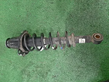 СТОЙКА НА TOYOTA COROLLA  AXIO ZRE142 2ZR-FE