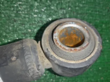 СТОЙКА НА TOYOTA COROLLA  AXIO ZRE142 2ZR-FE