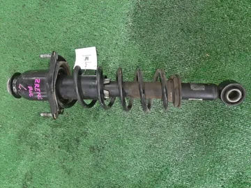 СТОЙКА НА TOYOTA COROLLA  AXIO ZRE142 2ZR-FE