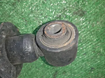 СТОЙКА НА TOYOTA COROLLA NZE124 1NZ-FE