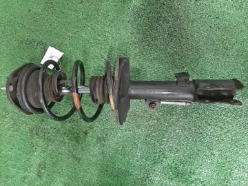 СТОЙКА НА TOYOTA COROLLA  AXIO ZRE142 2ZR-FE