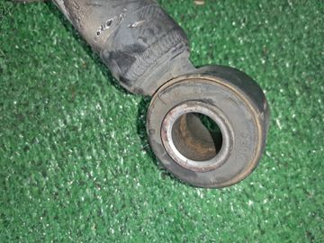 СТОЙКА НА TOYOTA COROLLA NZE121 1NZ-FE