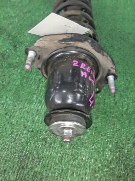 СТОЙКА НА TOYOTA COROLLA  AXIO ZRE142 2ZR-FE