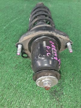 СТОЙКА НА TOYOTA COROLLA  AXIO ZRE142 2ZR-FE