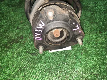 СТОЙКА НА MAZDA DEMIO DY3W ZJ-VE