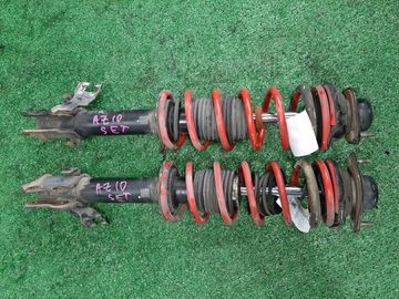 СТОЙКА НА NISSAN CUBE AZ10 CGA3DE