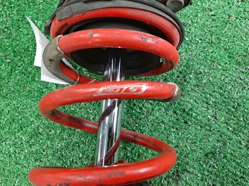 СТОЙКА НА NISSAN CUBE AZ10 CGA3DE