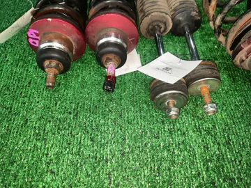 СТОЙКА НА HONDA FIT GP1 LDA