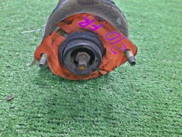 СТОЙКА НА NISSAN CUBE Z10 CGA3DE