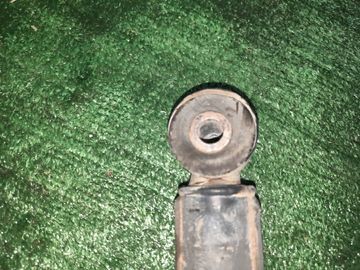 СТОЙКА НА MITSUBISHI OUTLANDER CW5W 4B12