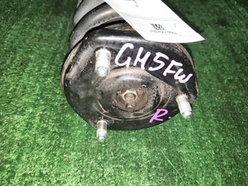 СТОЙКА НА MAZDA ATENZA GH5FW L5-VE