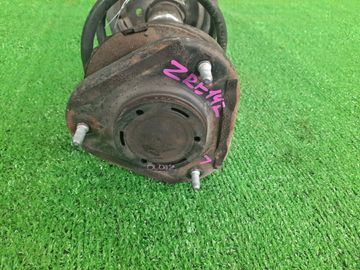 СТОЙКА НА TOYOTA COROLLA  AXIO ZRE142 2ZR-FE