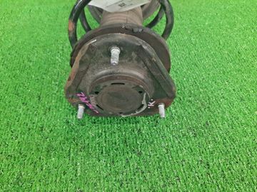 СТОЙКА НА TOYOTA COROLLA  AXIO ZRE142 2ZR-FE