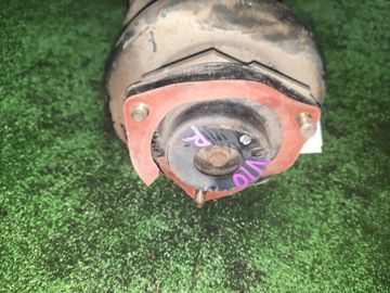 СТОЙКА НА NISSAN TINO V10 QG18DE