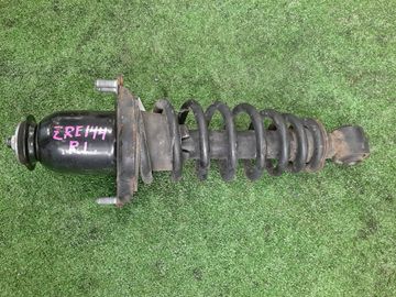 СТОЙКА НА TOYOTA COROLLA  AXIO ZRE144 2ZR-FE