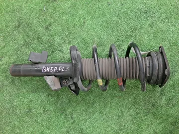 СТОЙКА НА MAZDA AXELA BK5P ZY-VE