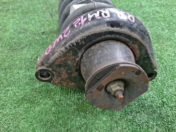 СТОЙКА НА NISSAN LIBERTY RM12 QR20DE