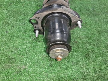 СТОЙКА НА TOYOTA COROLLA NZE121 1NZ-FE