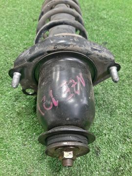 СТОЙКА НА TOYOTA COROLLA NZE121 1NZ-FE