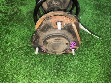 СТОЙКА НА TOYOTA COROLLA  AXIO ZRE144 2ZR-FE