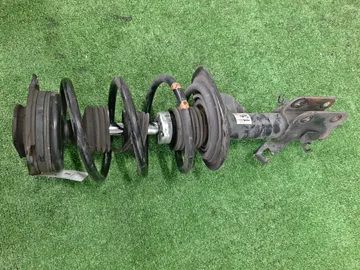 СТОЙКА НА NISSAN LEAF ZE1 EM57