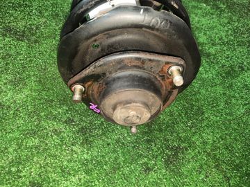 СТОЙКА НА NISSAN LIBERTY RM12 QR20DE