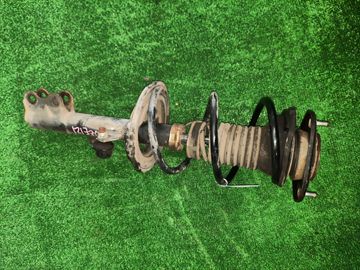 СТОЙКА НА TOYOTA COROLLA NZE121 1NZ-FE