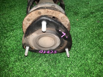 СТОЙКА НА TOYOTA VITZ SCP10 1SZ-FE