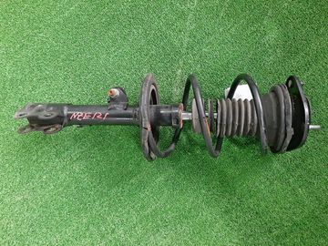 СТОЙКА НА TOYOTA COROLLA RUNX NZE121 1NZ-FE