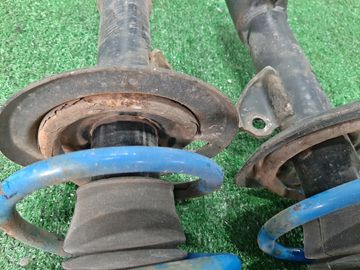 СТОЙКА НА TOYOTA VITZ SCP90 2SZ-FE