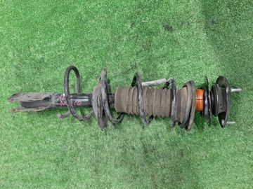 СТОЙКА НА TOYOTA VITZ NCP10 2NZ-FE