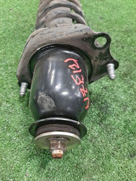 СТОЙКА НА TOYOTA COROLLA NZE121 1NZ-FE