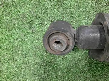 СТОЙКА НА TOYOTA COROLLA NZE124 1NZ-FE