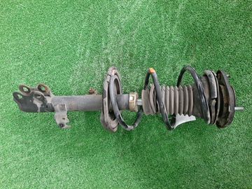 СТОЙКА НА TOYOTA COROLLA RUNX NZE121 1NZ-FE