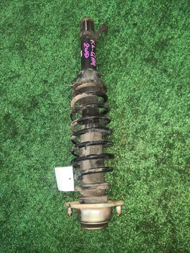 СТОЙКА НА HONDA CAPA GA4 D15B