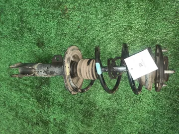 СТОЙКА НА TOYOTA ISIS ZNM10G 1ZZ-FE