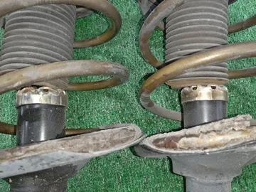 СТОЙКА НА NISSAN SERENA TC24 QR20DE