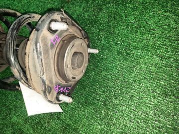 СТОЙКА НА TOYOTA PRIUS ZVW30 2ZR-FXE