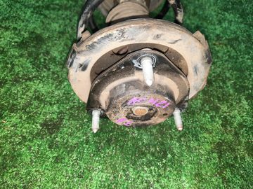 СТОЙКА НА TOYOTA IPSUM ACM21W 2AZ-FE